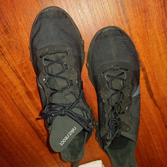 Nike React Sneakers - Picture 2 of 4
